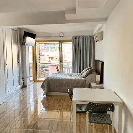 Апартаменты Nogalera Center With A Stunning Terrace Торремолинос
